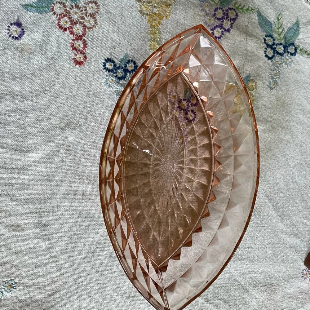 Antique Jeanette Glass Co. Windsor Diamond Pattern Pink Boat Shaped Bowl. 11.75